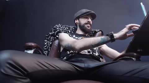 Snapshot of axelcolton chatting on 02-04-25, 01:06 AxelColton online show from 02-04-25, 01:06