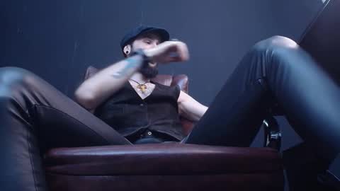 Snapshot of axelcolton chatting on 02-06-25, 06:29 AxelColton online show from 02-06-25, 06:29