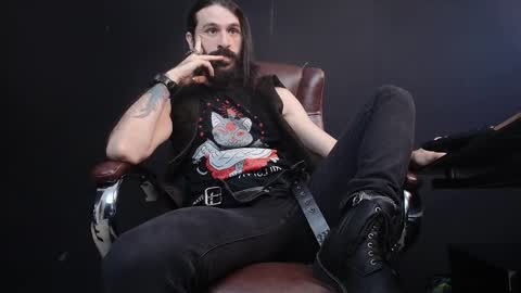 Snapshot of axelcolton chatting on 02-13-25, 12:32 AxelColton online show from 02-13-25, 12:32