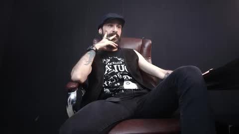 Snapshot of axelcolton chatting on 02-15-25, 07:06 AxelColton online show from 02-15-25, 07:06