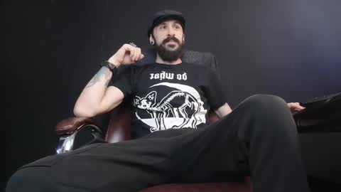 Snapshot of axelcolton chatting on 02-25-25, 09:31 AxelColton online show from 02-25-25, 09:31