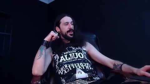 Snapshot of axelcolton chatting on 11-19-25, 10:04 AxelColton online show from 11-19-25, 10:04