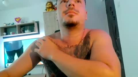 axelforyou25 online show from 07-07-26, 08:24