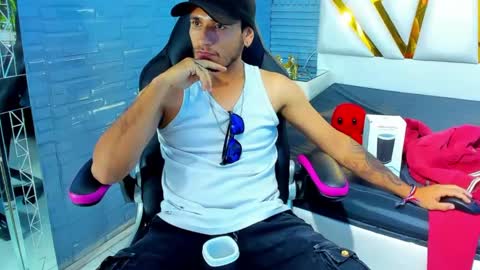 Axell Cross2 online show from 02-11-25, 11:01