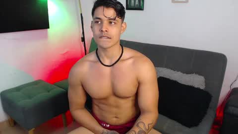 Snapshot of axell_dior chatting on 04-25-26, 03:09 axell online show from 04-25-26, 03:09