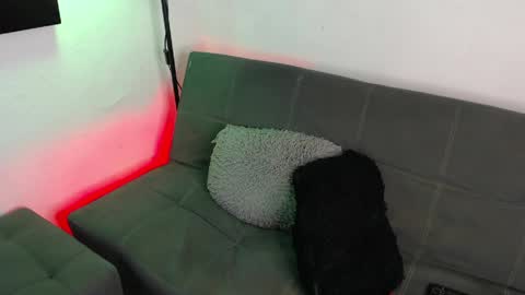 Snapshot of axell_dior chatting on 05-08-26, 02:17 axell online show from 05-08-26, 02:17
