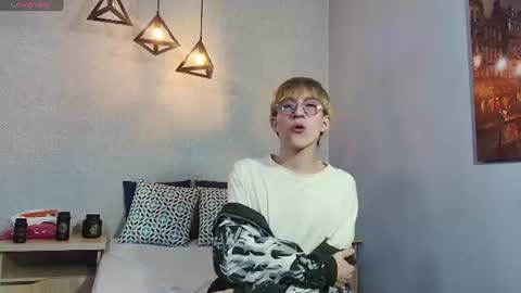 axell_stone online show from 06-09-26, 08:42