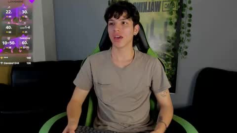 Snapshot of axelraven chatting on 12-13-24, 05:32 Axel Raven online show from 12-13-24, 05:32