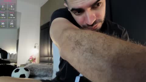 Axel Thompsom online show from 09-13-25, 10:59