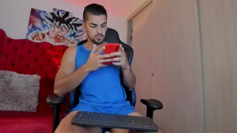 Axel online show from 12-22-25, 11:40