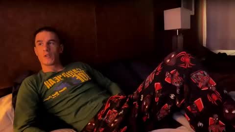 Snapshot of axl_fx chatting on 12-21-24, 01:42 Axl online show from 12-21-24, 01:42