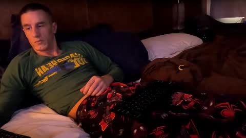 Snapshot of axl_fx chatting on 12-21-24, 07:49 Axl online show from 12-21-24, 07:49