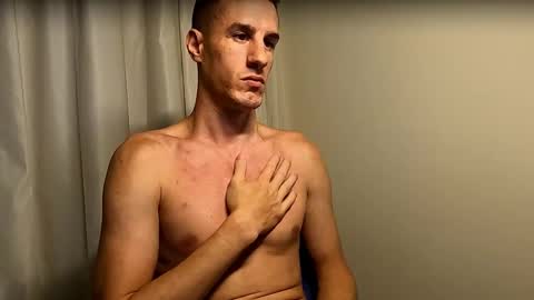 Snapshot of axl_fx chatting on 09-09-25, 02:11 Axl online show from 09-09-25, 02:11