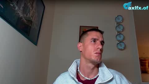 Snapshot of axl_fx chatting on 10-15-25, 07:30 Axl online show from 10-15-25, 07:30