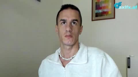 Snapshot of axl_fx chatting on 11-02-25, 09:39 Axl online show from 11-02-25, 09:39