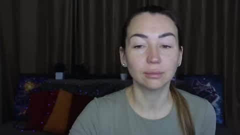 Snapshot of ay_kiss_jully chatting on 02-25-25, 06:14 Jully online show from 02-25-25, 06:14