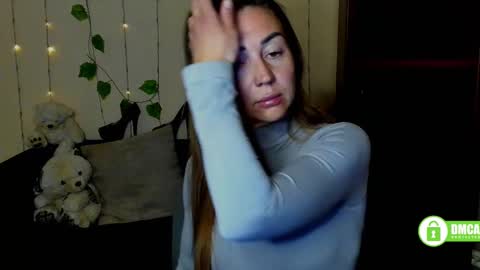 Snapshot of ay_kiss_jully chatting on 03-07-25, 05:18 Jully online show from 03-07-25, 05:18