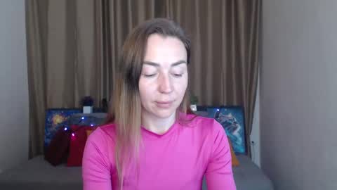 Snapshot of ay_kiss_jully chatting on 03-11-25, 05:49 Jully online show from 03-11-25, 05:49