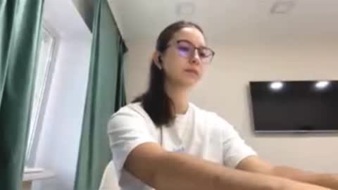 Snapshot of ayakoslotemaker chatting on 10-28-25, 05:33 Allison online show from 10-28-25, 05:33