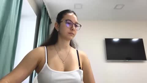 Snapshot of ayakoslotemaker chatting on 10-31-25, 07:20 Allison online show from 10-31-25, 07:20