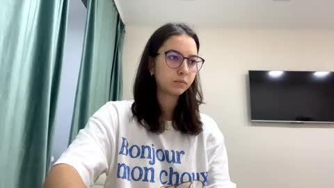 Snapshot of ayakoslotemaker chatting on 11-15-25, 07:16 Allison online show from 11-15-25, 07:16