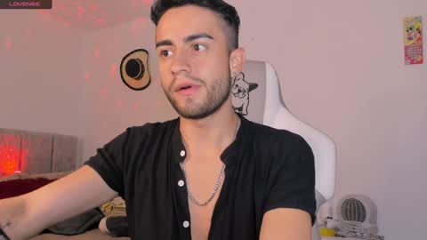 Snapshot of aydan_stiven9 chatting on 12-20-24, 08:12 AYDAN STIVEN OF AYDANSTIVEN online show from 12-20-24, 08:12