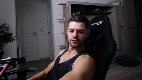 Snapshot of aydanblakeofficial chatting on 11-19-25, 08:14 Aydan Blake Official online show from 11-19-25, 08:14