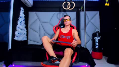 Snapshot of aydenmillerdom chatting on 12-06-24, 06:15 Ayden Miller online show from 12-06-24, 06:15