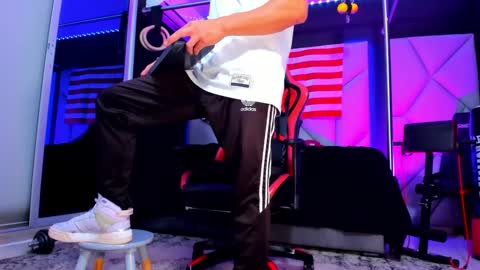 Snapshot of aydenmillerdom chatting on 09-24-25, 12:58 Ayden Miller online show from 09-24-25, 12:58