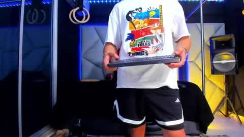 Ayden Miller online show from 05-15-26, 06:53