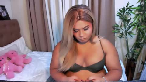 AYESHA online show from 02-18-26, 04:36