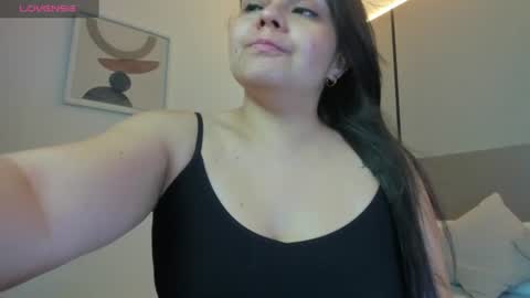 Snapshot of ayla13_ chatting on 06-17-26, 07:04 Alyda Jaramillo online show from 06-17-26, 07:04