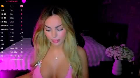  Ayla Demir  online show from 04-15-26, 08:53