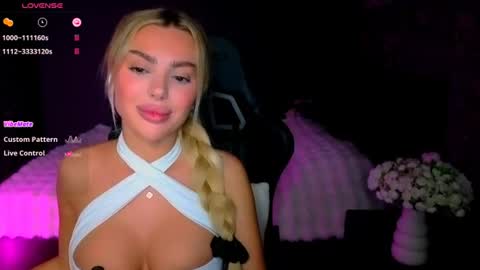 Snapshot of ayla_demir chatting on 06-28-26, 08:15 Ayla Demir online show from 06-28-26, 08:15