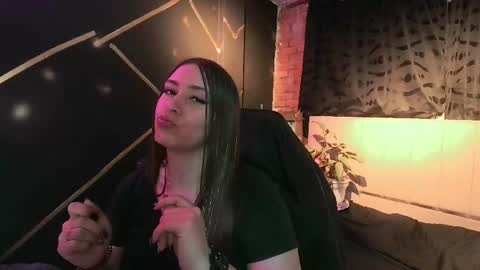 Snapshot of ayla_ny chatting on 06-15-26, 05:53 nany online show from 06-15-26, 05:53