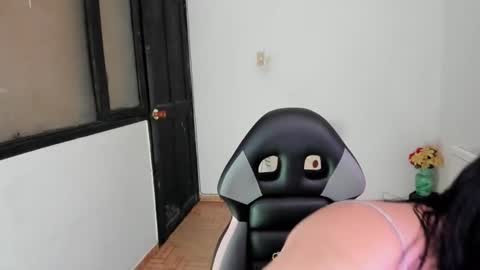 Snapshot of aylaislem chatting on 09-21-25, 12:07 SandyMODELINDEPENDIENT online show from 09-21-25, 12:07