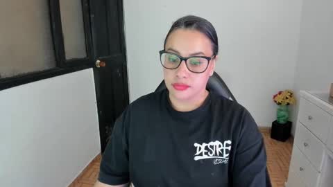 Snapshot of aylaislem chatting on 10-17-25, 01:46 SandyMODELINDEPENDIENT online show from 10-17-25, 01:46