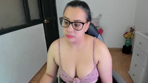 Snapshot of aylaislem chatting on 11-05-25, 12:16 SandyMODELINDEPENDIENT online show from 11-05-25, 12:16