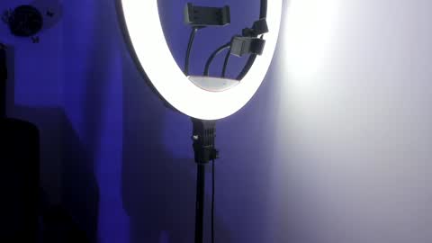 Snapshot of aylin_diazz chatting on 01-23-25, 11:15 Aylin online show from 01-23-25, 11:15