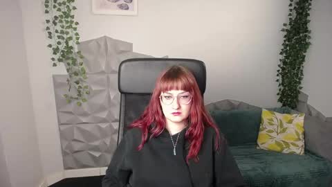 Snapshot of aylin_xxx chatting on 04-21-26, 12:44 aylin_xxx online show from 04-21-26, 12:44