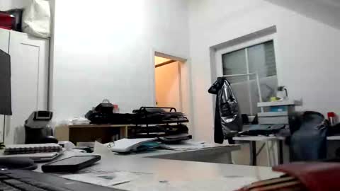 aylinniyerim online show from 10-20-25, 11:49