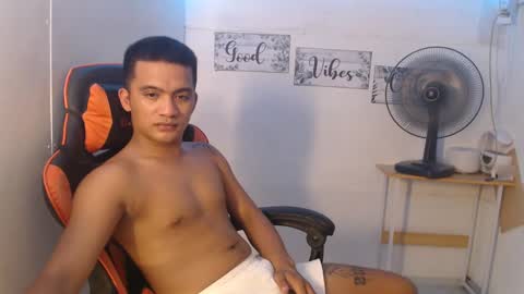 ayman2003 online show from 12-14-24, 02:42