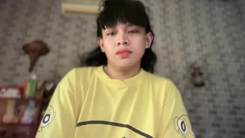 Snapshot of aymkyline chatting on 06-11-26, 02:53 aymkyline online show from 06-11-26, 02:53