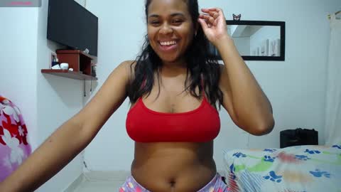 Snapshot of aynaraross1 chatting on 12-11-24, 05:10 aynaraross1 online show from 12-11-24, 05:10