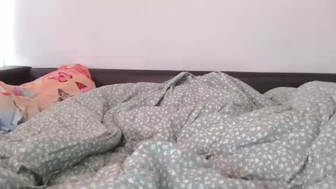 aysha2010 online show from 05-30-26, 12:35