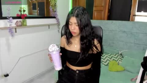 Aysha online show from 03-12-26, 04:18