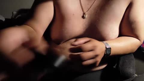 Snapshot of ayyyyletsgo chatting on 10-05-25, 01:53 MG online show from 10-05-25, 01:53