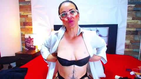 Azahara online show from 03-07-25, 11:07