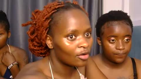 Snapshot of azalea46 chatting on 06-11-26, 03:26 Azalea online show from 06-11-26, 03:26