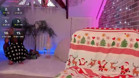 azaliaswallows online show from 12-22-25, 12:02